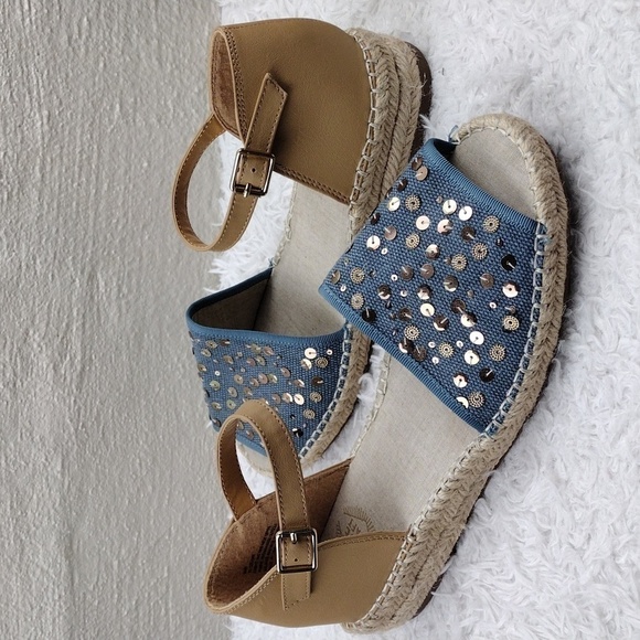 True Craft Delight Blue Embellished Fabric Open Toe Ankle Strap Flat Espadrilles - Picture 1 of 15
